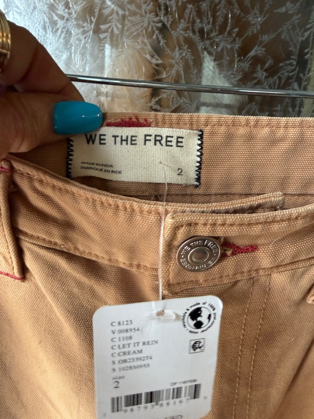 We The Free Tan Patchwork Cargo Pants with Red Floral Appliqués Sz 2 NWT - Picture 3 of 7